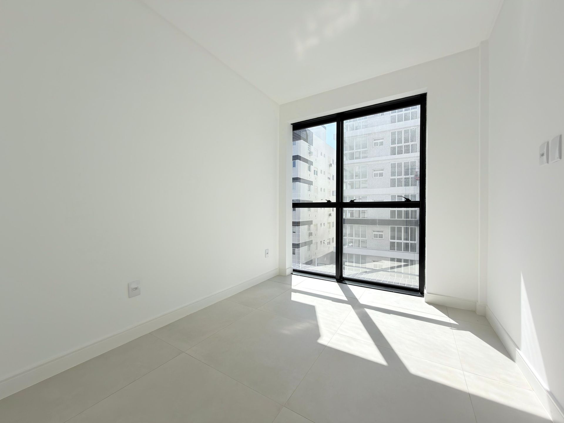  - Apartamento à venda em Capão da Canoa, Zona Nova, com 1 quarto, 52,2m²