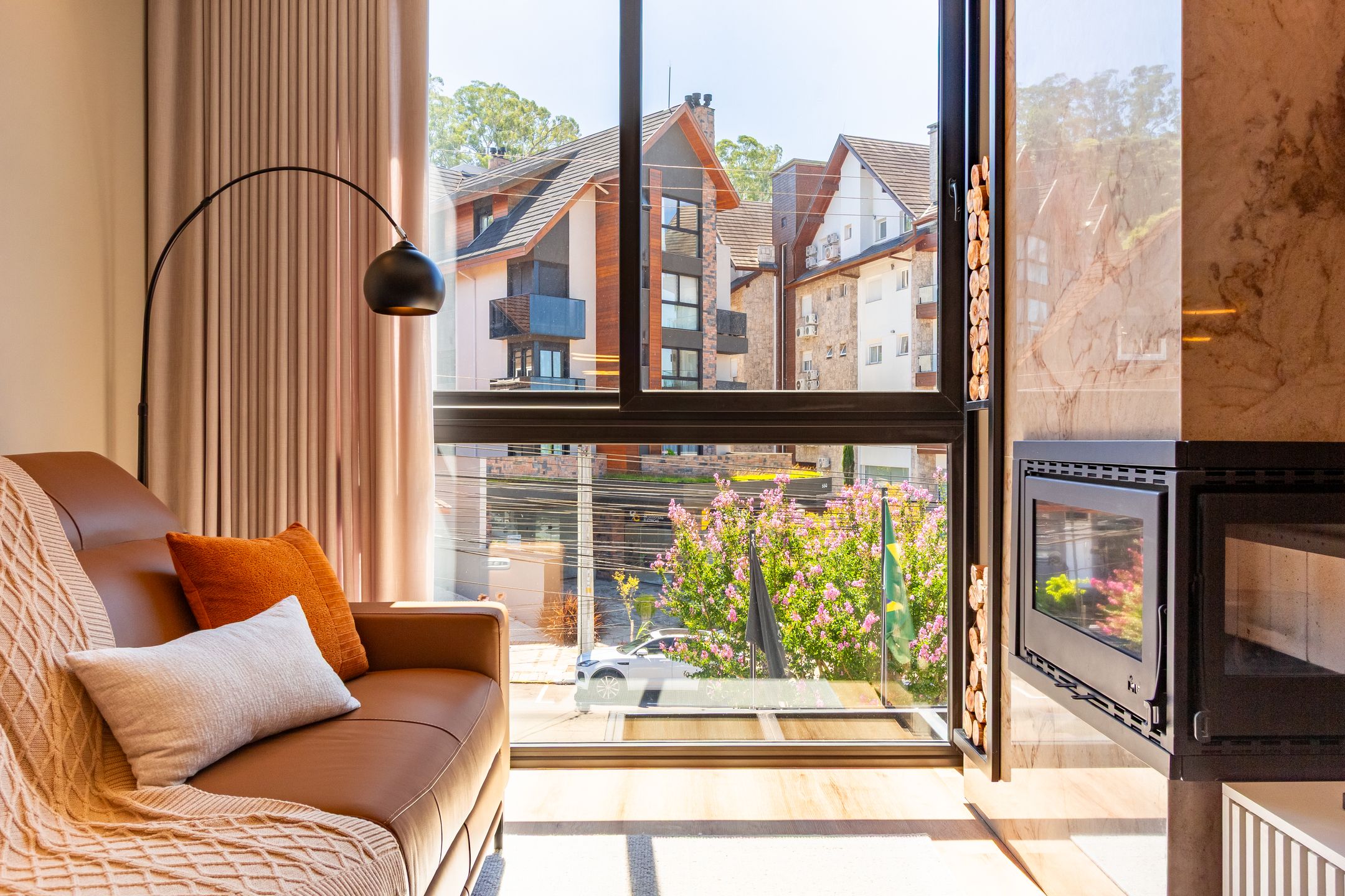  - Apartamento à venda em Gramado, Centro, com 2 quartos, 78.49m²