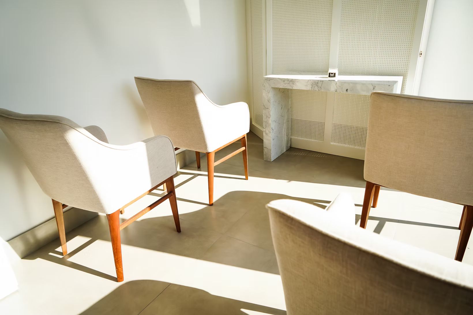  - Apartamento à venda em Porto Alegre, Três Figueiras, com 1 quarto, 21,02m²