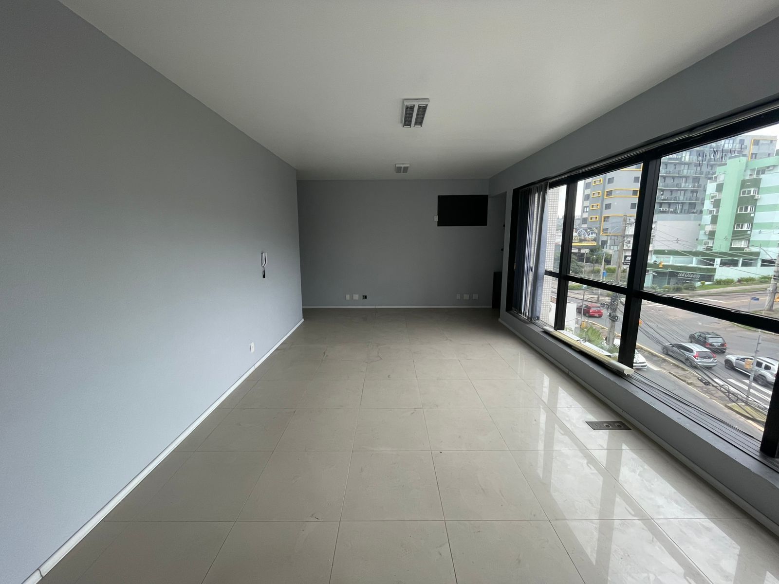  - Sala comercial à venda em Porto Alegre, Menino Deus, 36m²