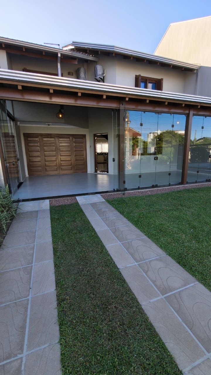 Varanda - Duplex à venda em Arroio do Sal, Areias Brancas, com 3 quartos, 201,76m²