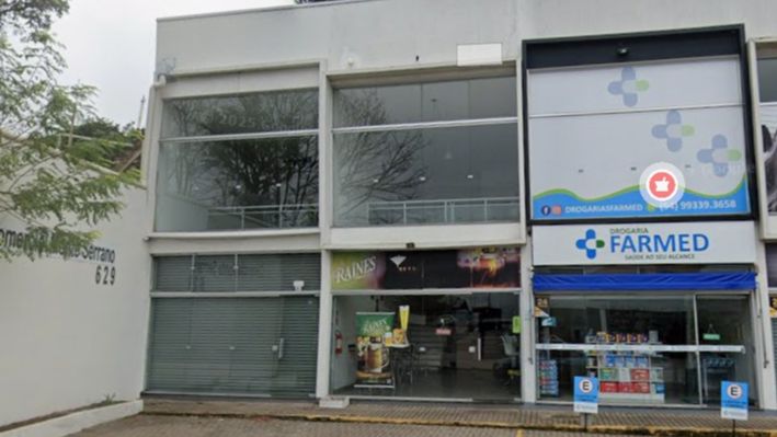 Ed. Comercial Monte Serrano