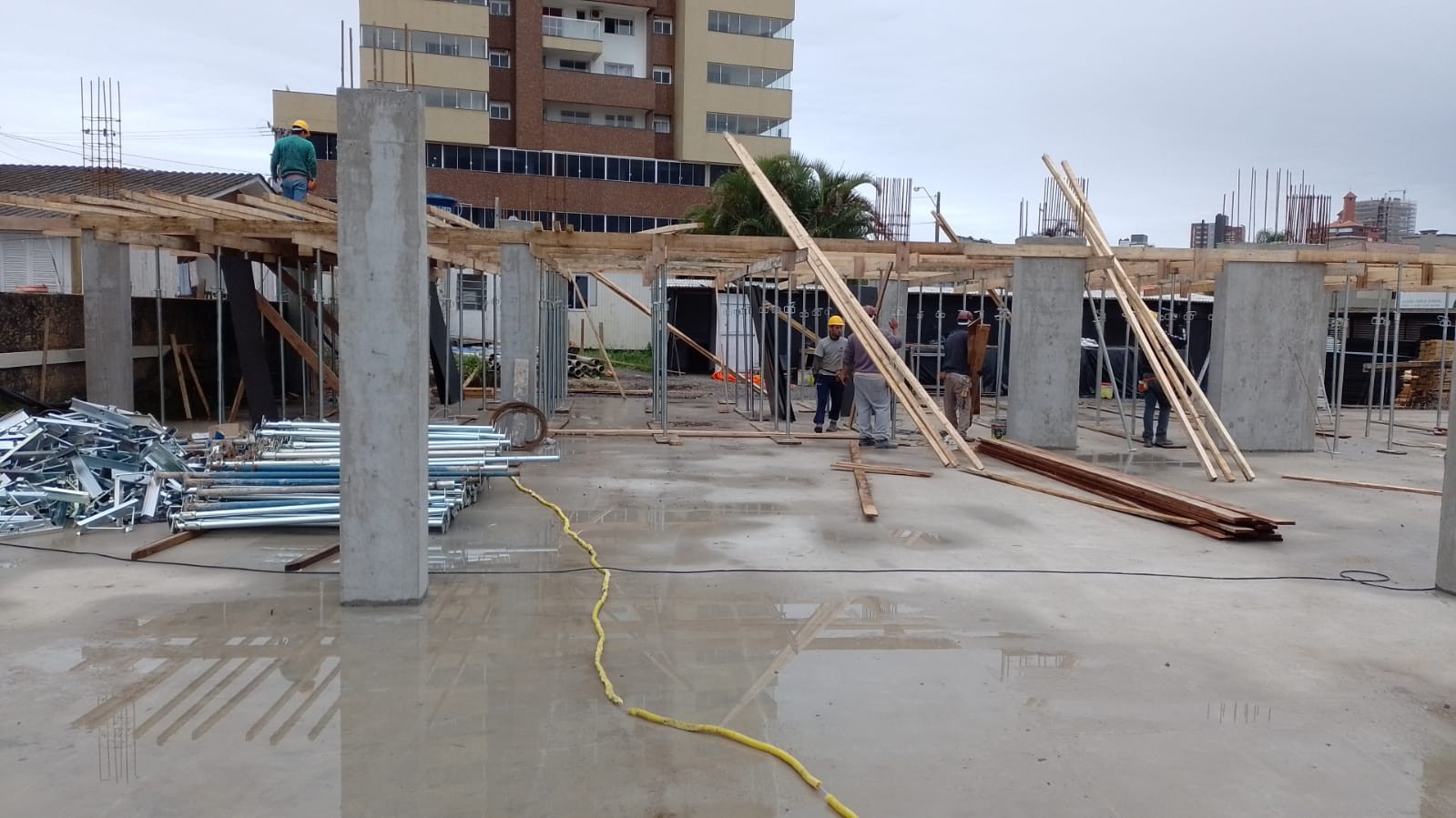 Apartamento à venda com 2 quartos, 81m² - Foto 8