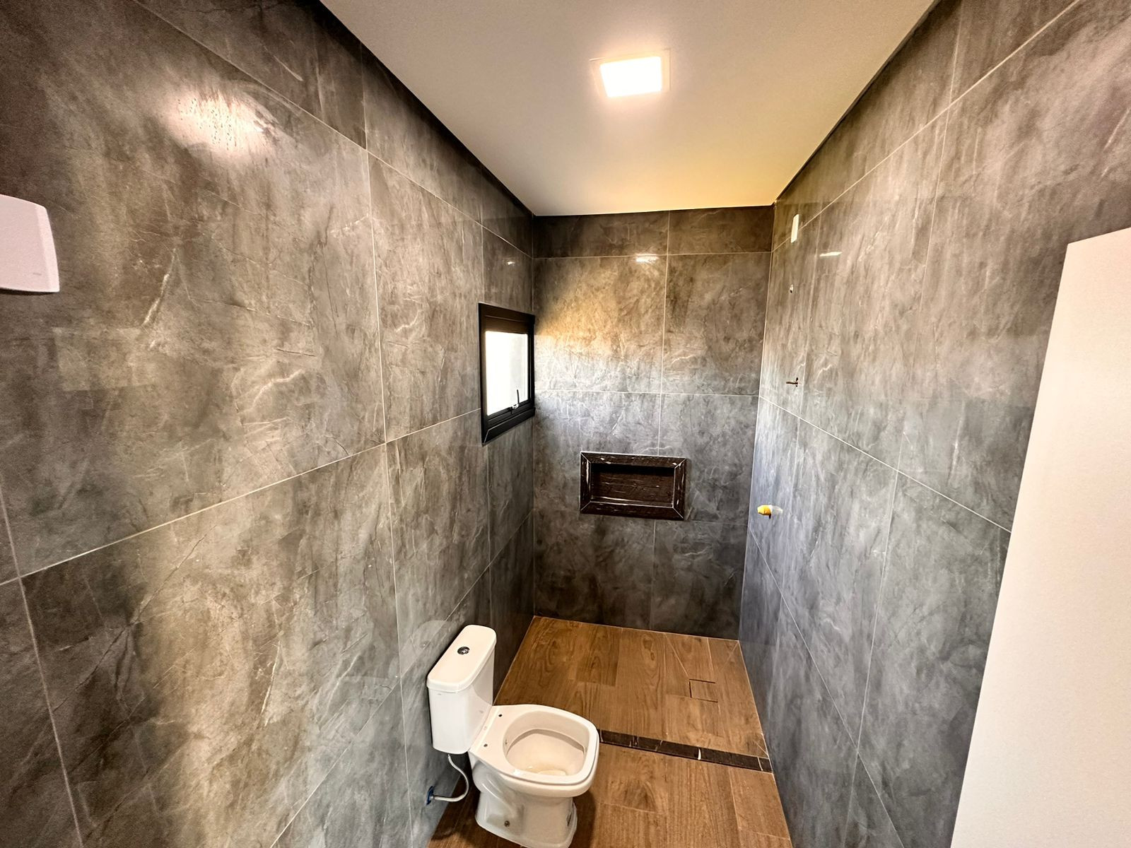 Casa à venda com 4 quartos, 251m² - Foto 27