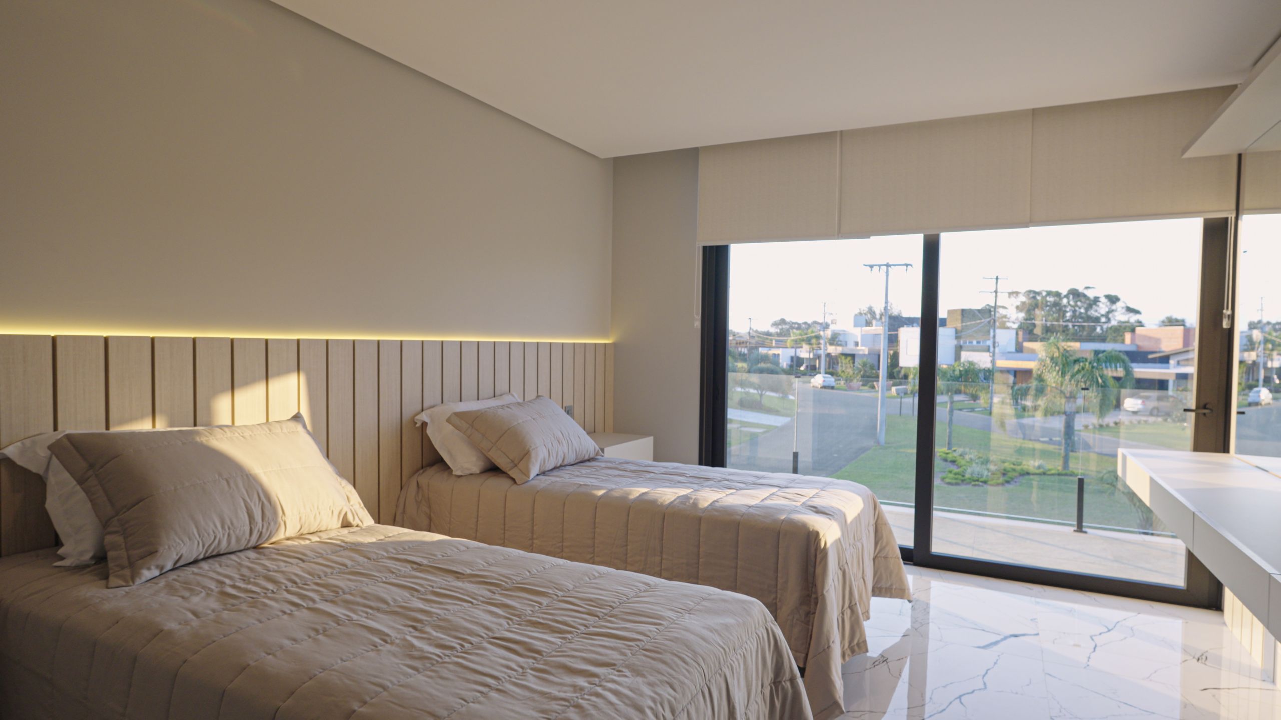 Casa Vivace - Oceanside (MOBILIADA E DECORADA)