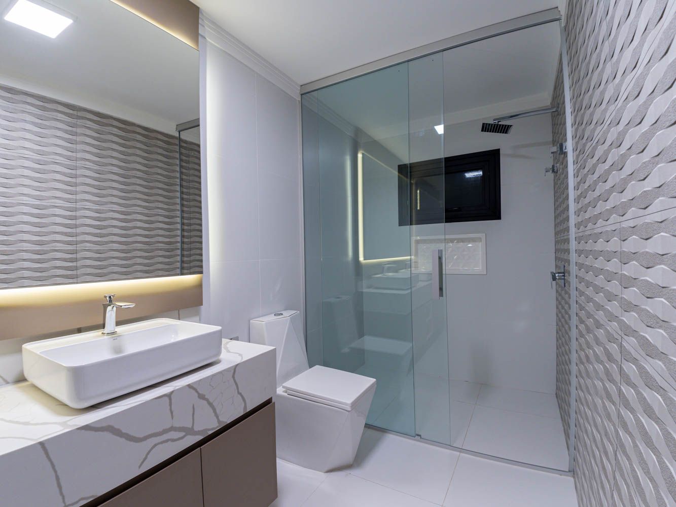 Casa Vivace - Oceanside (MOBILIADA E DECORADA)