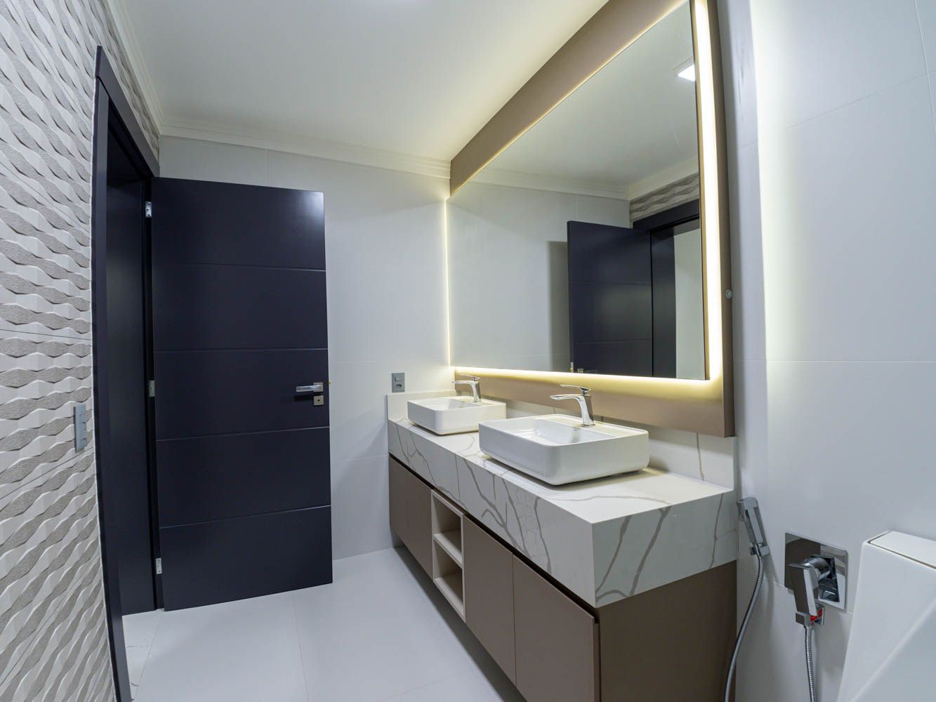 Casa Vivace - Oceanside (MOBILIADA E DECORADA)