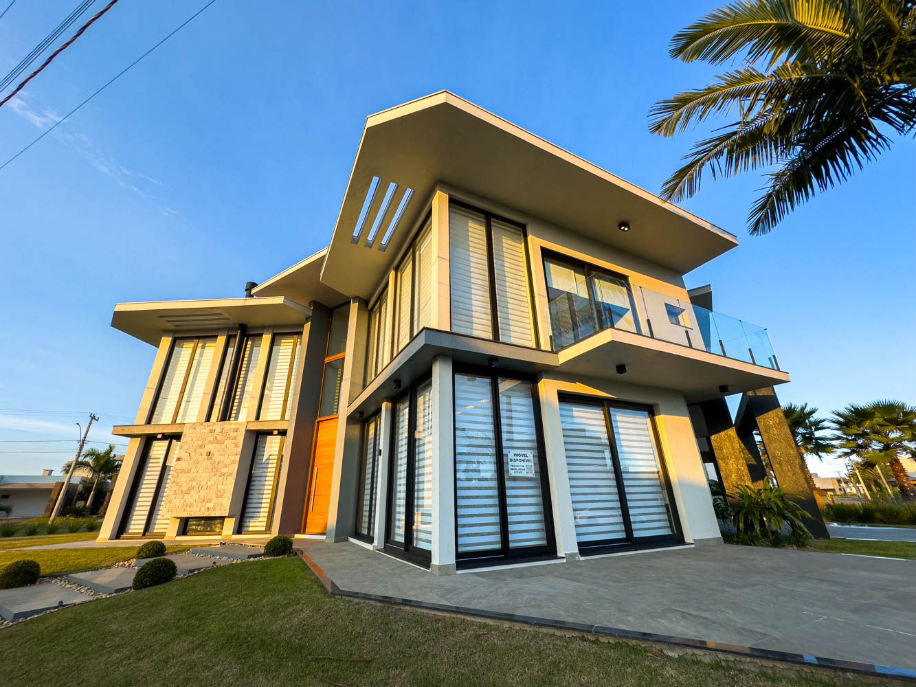 Casa Vivace - Oceanside (MOBILIADA E DECORADA)