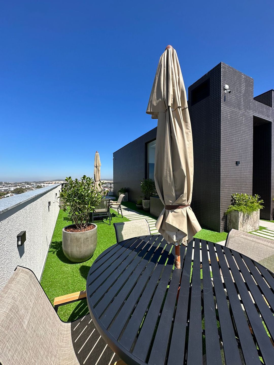 ASTON | PRAIA DA CAL